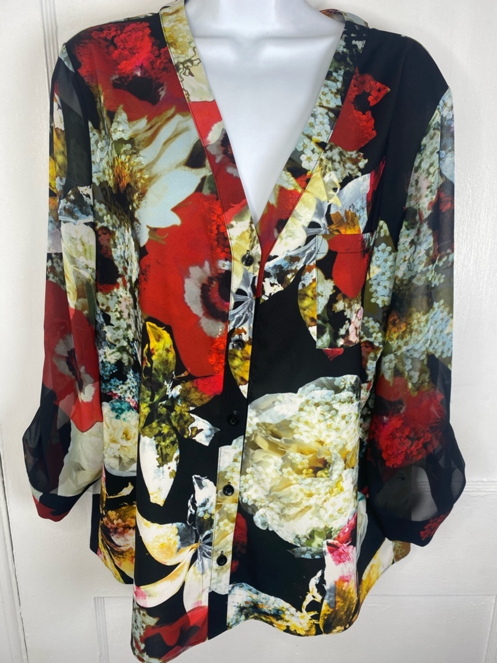 Alice + Olivia Black Floral Button-Front Blouse with Red & Yellow Accents